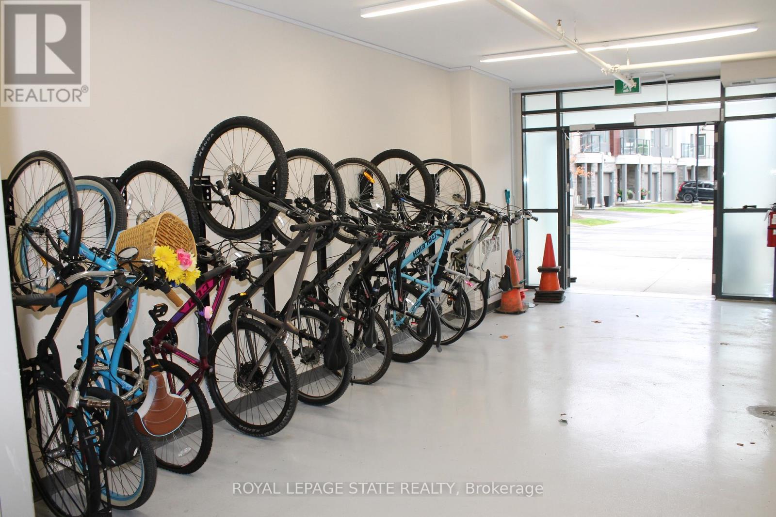 123 - 101 Shoreview Place, Hamilton (Lakeshore), Ontario  L8E 0K2 - Photo 26 - X12499262