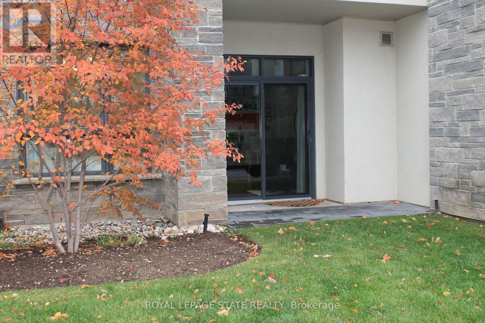 123 - 101 Shoreview Place, Hamilton (Lakeshore), Ontario  L8E 0K2 - Photo 4 - X12499262