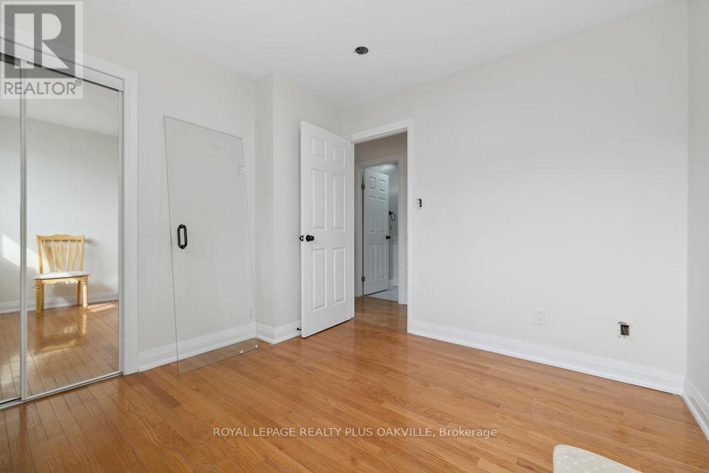 Upper - 354 Barton Street E, Hamilton, Ontario  L8E 2K9 - Photo 13 - X12499266