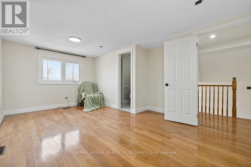 Upper - 354 Barton Street E, Hamilton, Ontario  L8E 2K9 - Photo 23 - X12499266