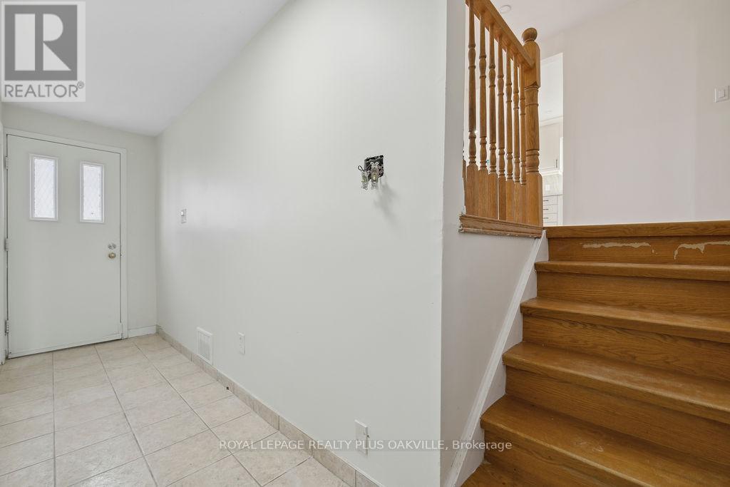 Upper - 354 Barton Street E, Hamilton, Ontario  L8E 2K9 - Photo 5 - X12499266