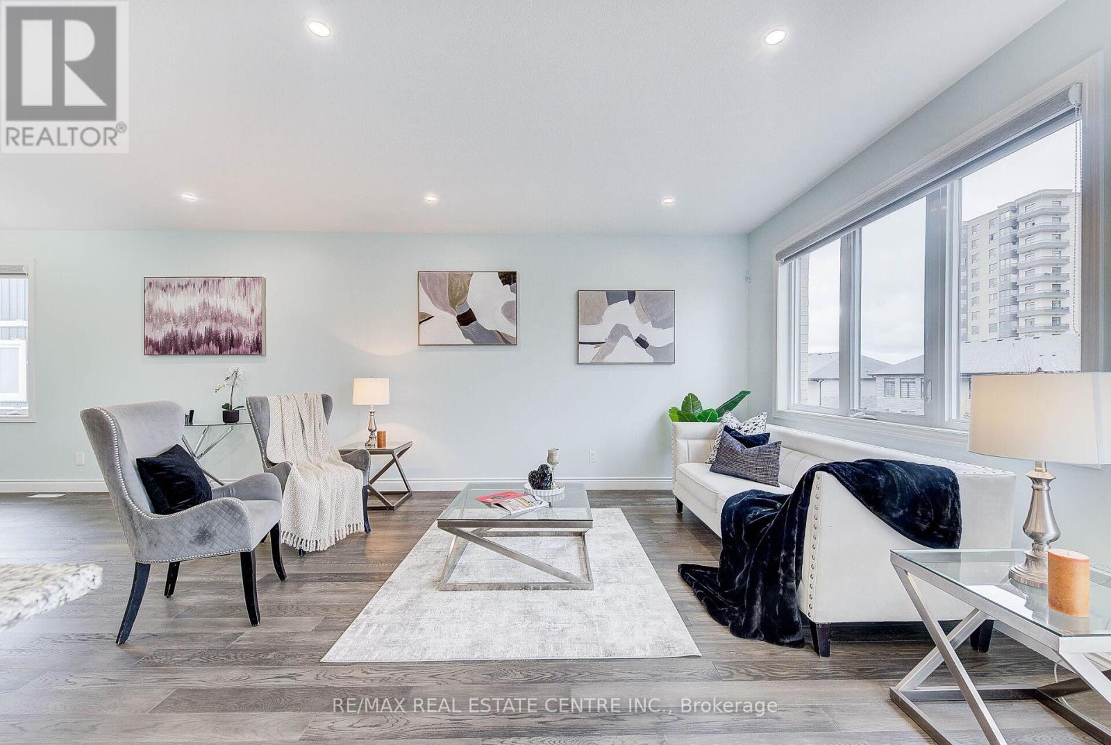 1600 Noah Bend, London North, Ontario  N6G 0T2 - Photo 12 - X12499334