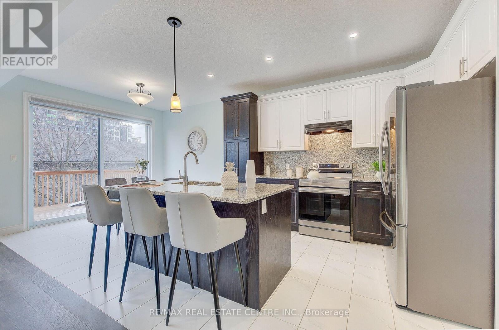 1600 Noah Bend, London North, Ontario  N6G 0T2 - Photo 13 - X12499334