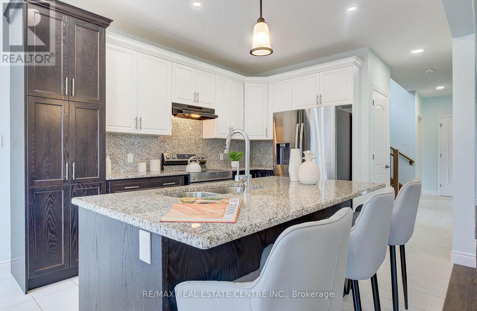 1600 Noah Bend, London North, Ontario  N6G 0T2 - Photo 15 - X12499334