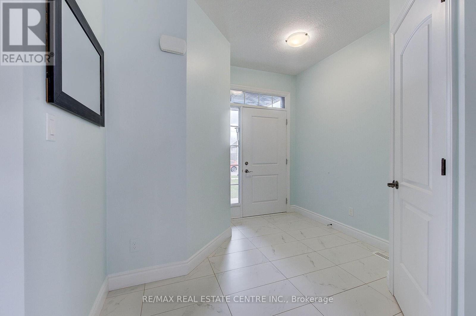 1600 Noah Bend, London North, Ontario  N6G 0T2 - Photo 6 - X12499334