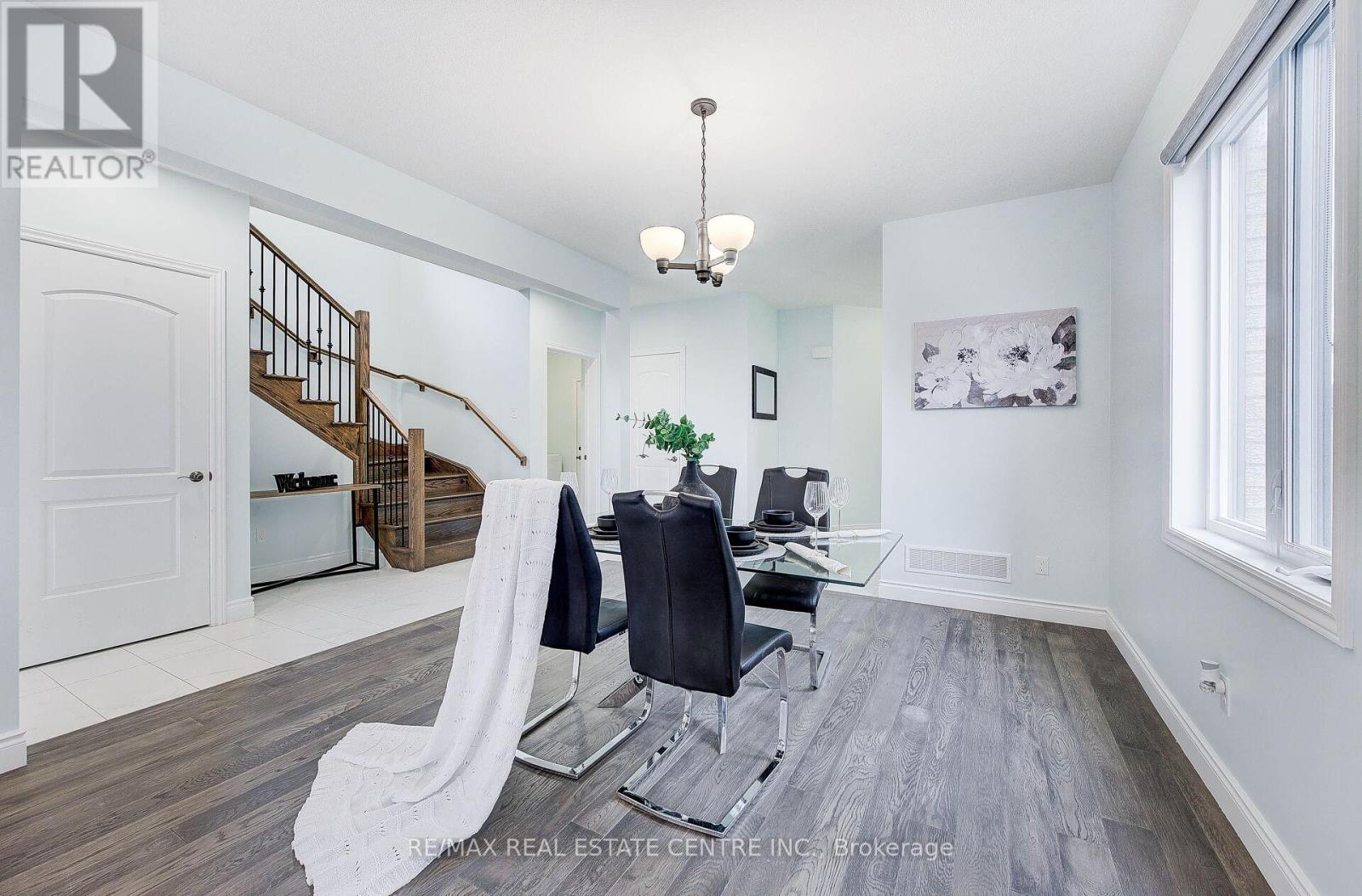 1600 Noah Bend, London North, Ontario  N6G 0T2 - Photo 9 - X12499334