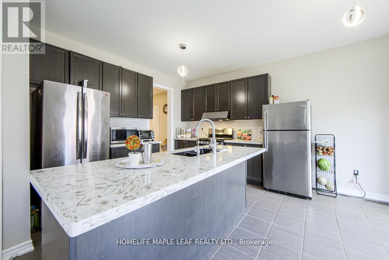 535 Wansbrough Way, Shelburne, Ontario  L9V 2S6 - Photo 37 - X12499336