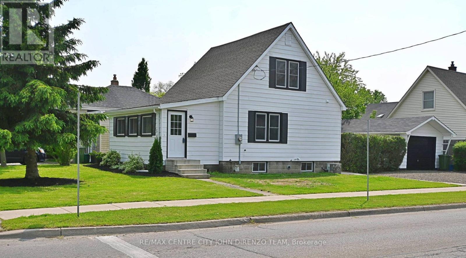 52 WOODWORTH AVENUE, St. Thomas, Ontario