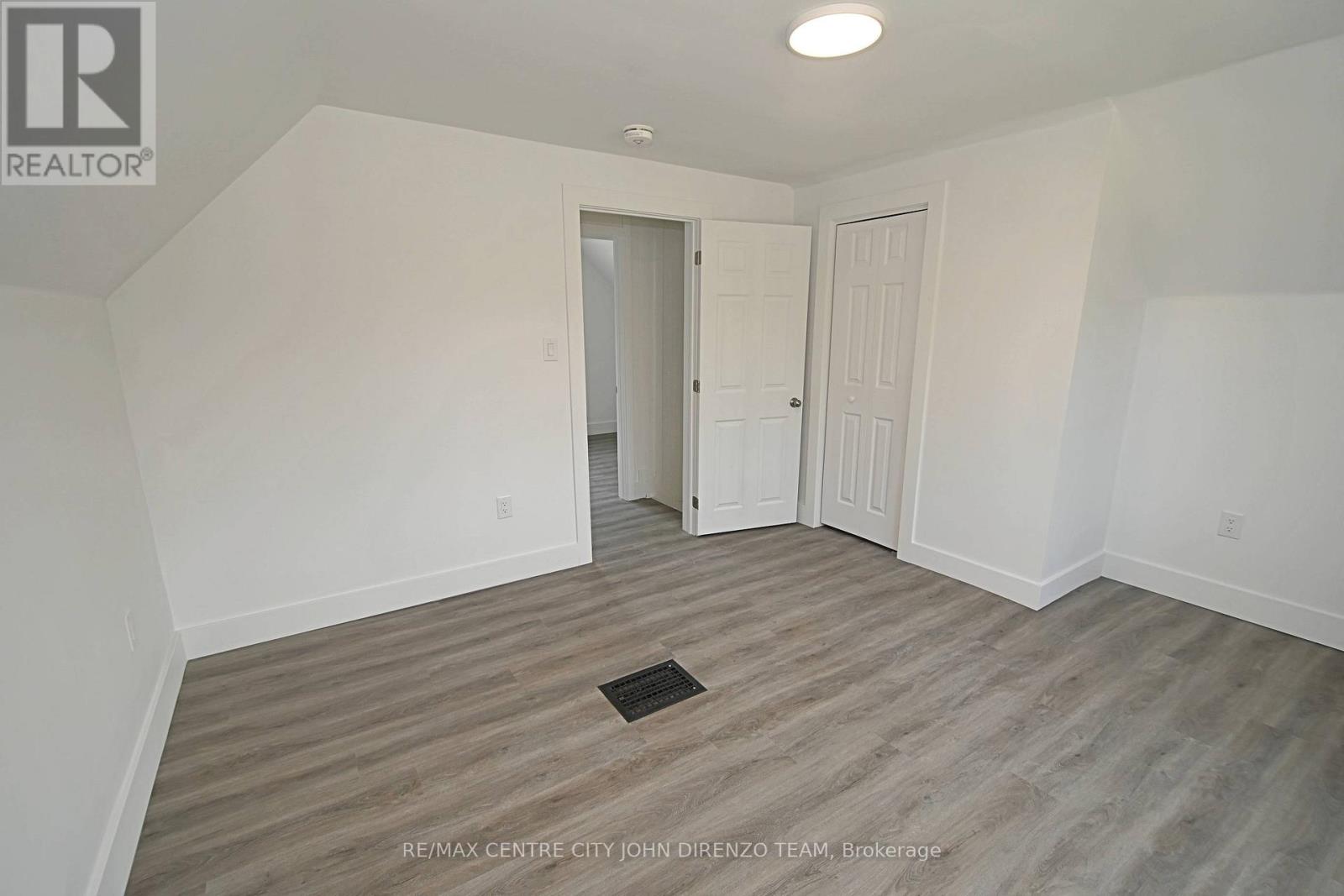 52 Woodworth Avenue, St. Thomas, Ontario  N5P 3J8 - Photo 19 - X12499352