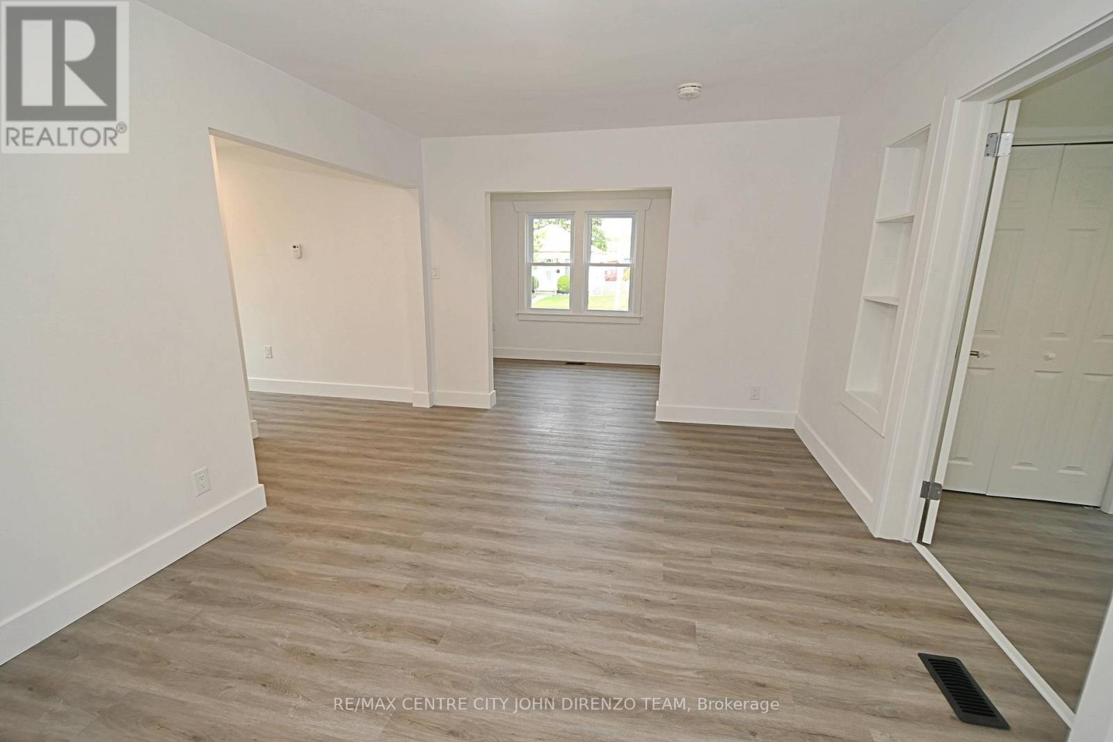 52 Woodworth Avenue, St. Thomas, Ontario  N5P 3J8 - Photo 6 - X12499352