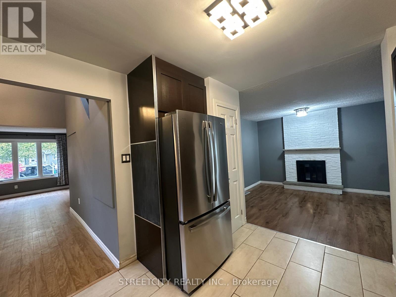 21 Beechbank Crescent, London South, Ontario  N6E 2N9 - Photo 11 - X12499406