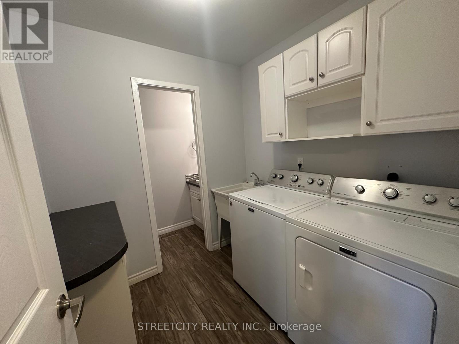 21 Beechbank Crescent, London South, Ontario  N6E 2N9 - Photo 16 - X12499406