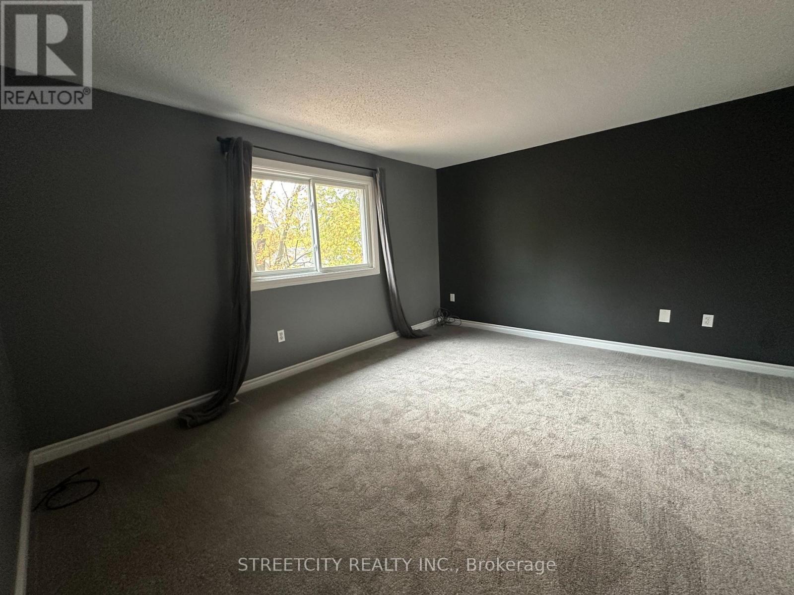 21 Beechbank Crescent, London South, Ontario  N6E 2N9 - Photo 32 - X12499406