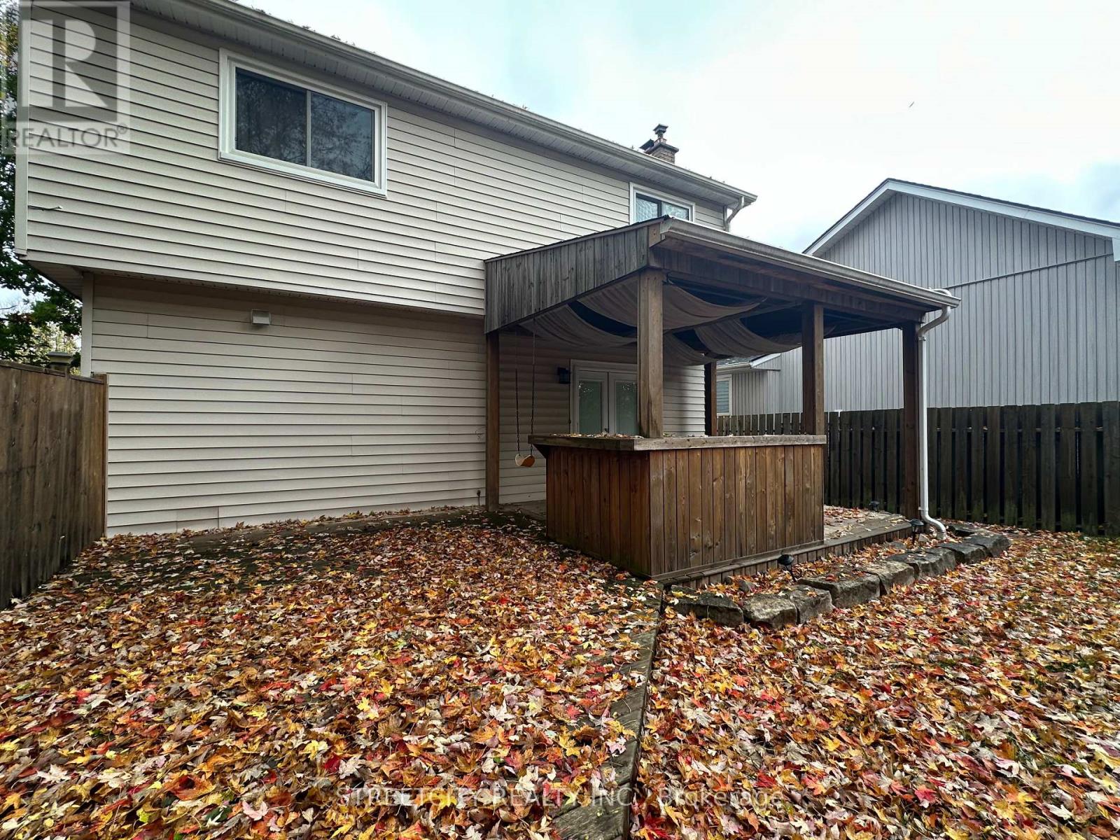 21 Beechbank Crescent, London South, Ontario  N6E 2N9 - Photo 38 - X12499406