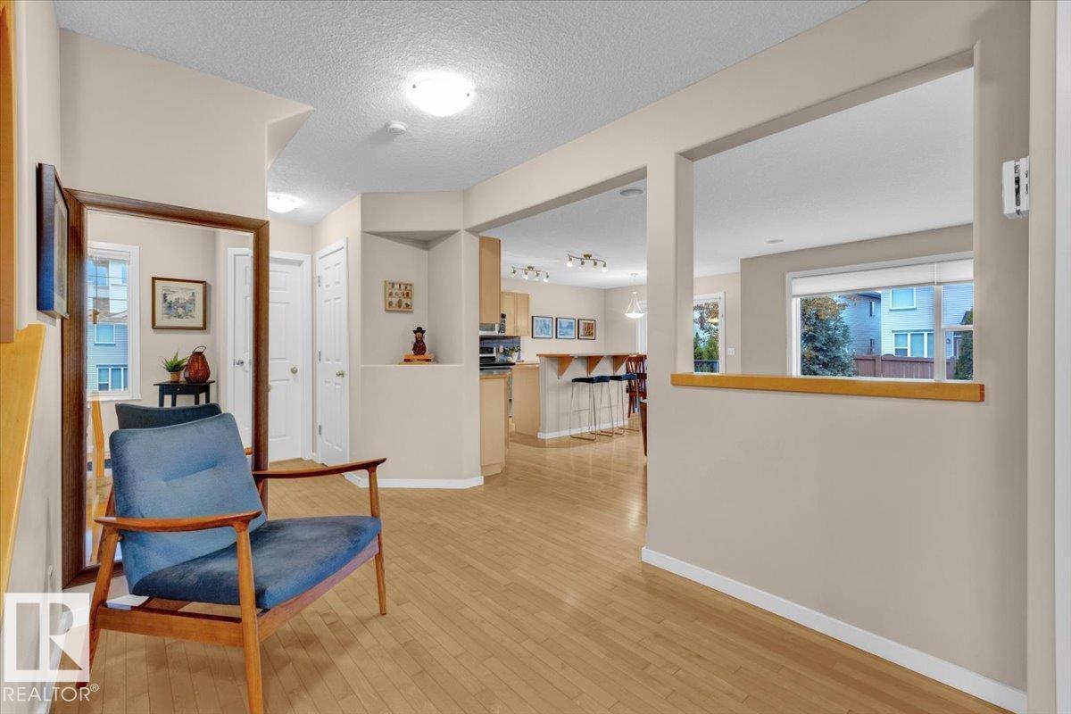 1824 Holman Cr Nw, Edmonton, Alberta  T6R 3M2 - Photo 6 - E4464367