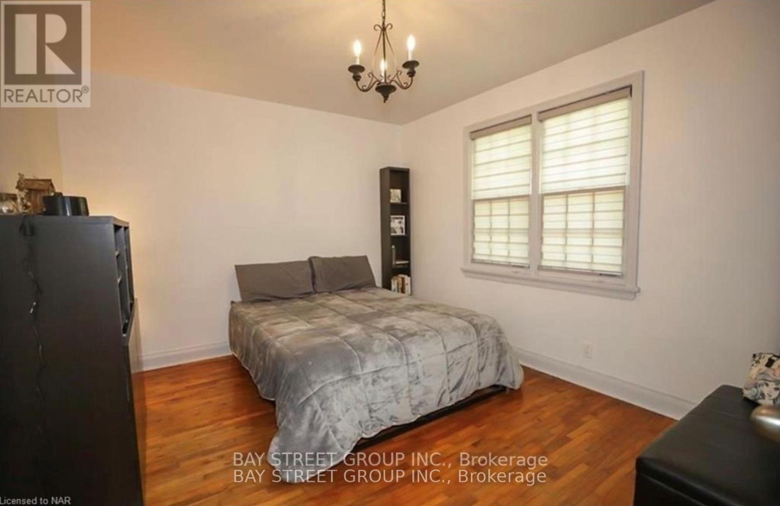 6565 Stamford Green Drive, Niagara Falls, Ontario  L2J 1T9 - Photo 9 - X12493806