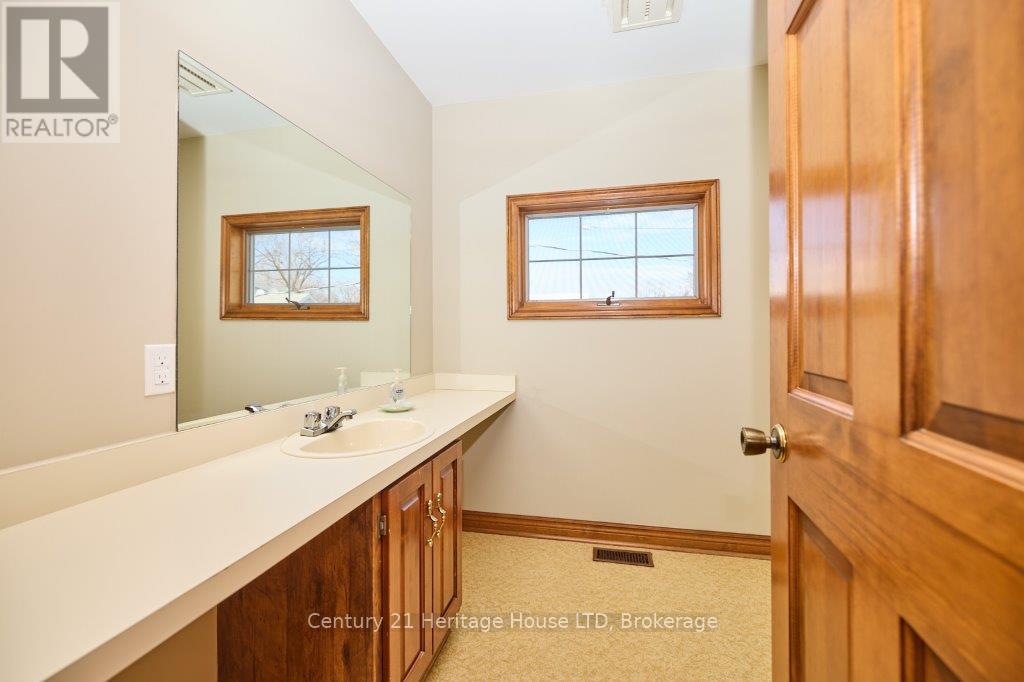 288 Ridge Road N, Fort Erie (Ridgeway), Ontario  L0S 1N0 - Photo 23 - X12499364