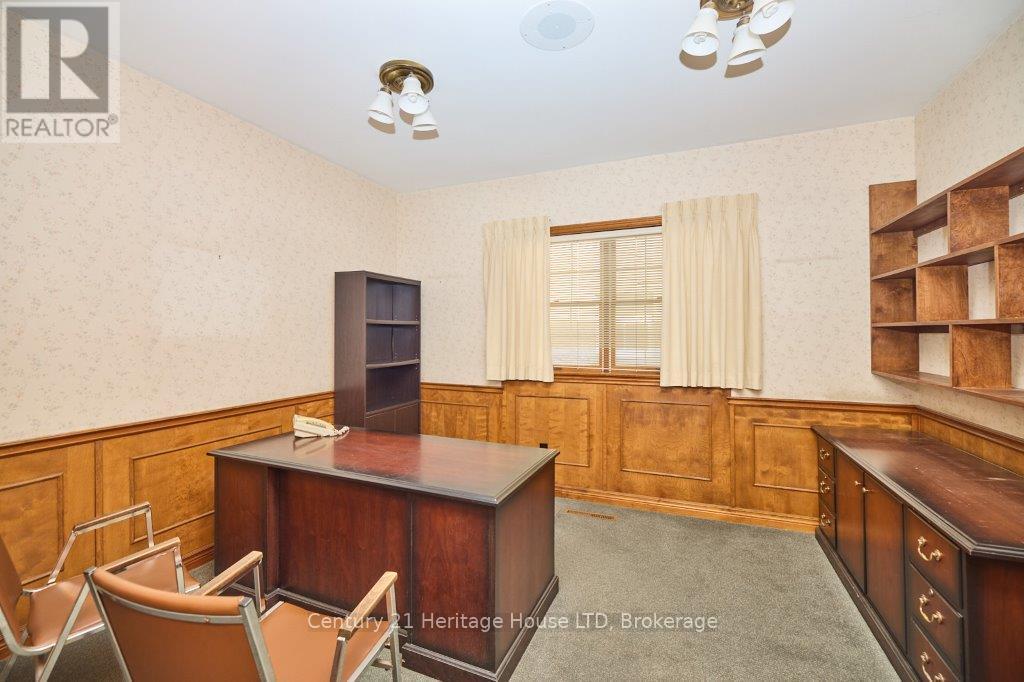 288 Ridge Road N, Fort Erie (Ridgeway), Ontario  L0S 1N0 - Photo 8 - X12499364