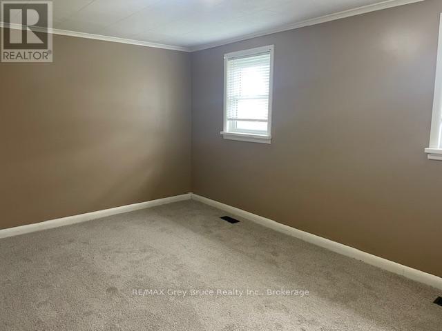 1582 9th Avenue E, Owen Sound, Ontario  N4K 3G3 - Photo 18 - X12478815