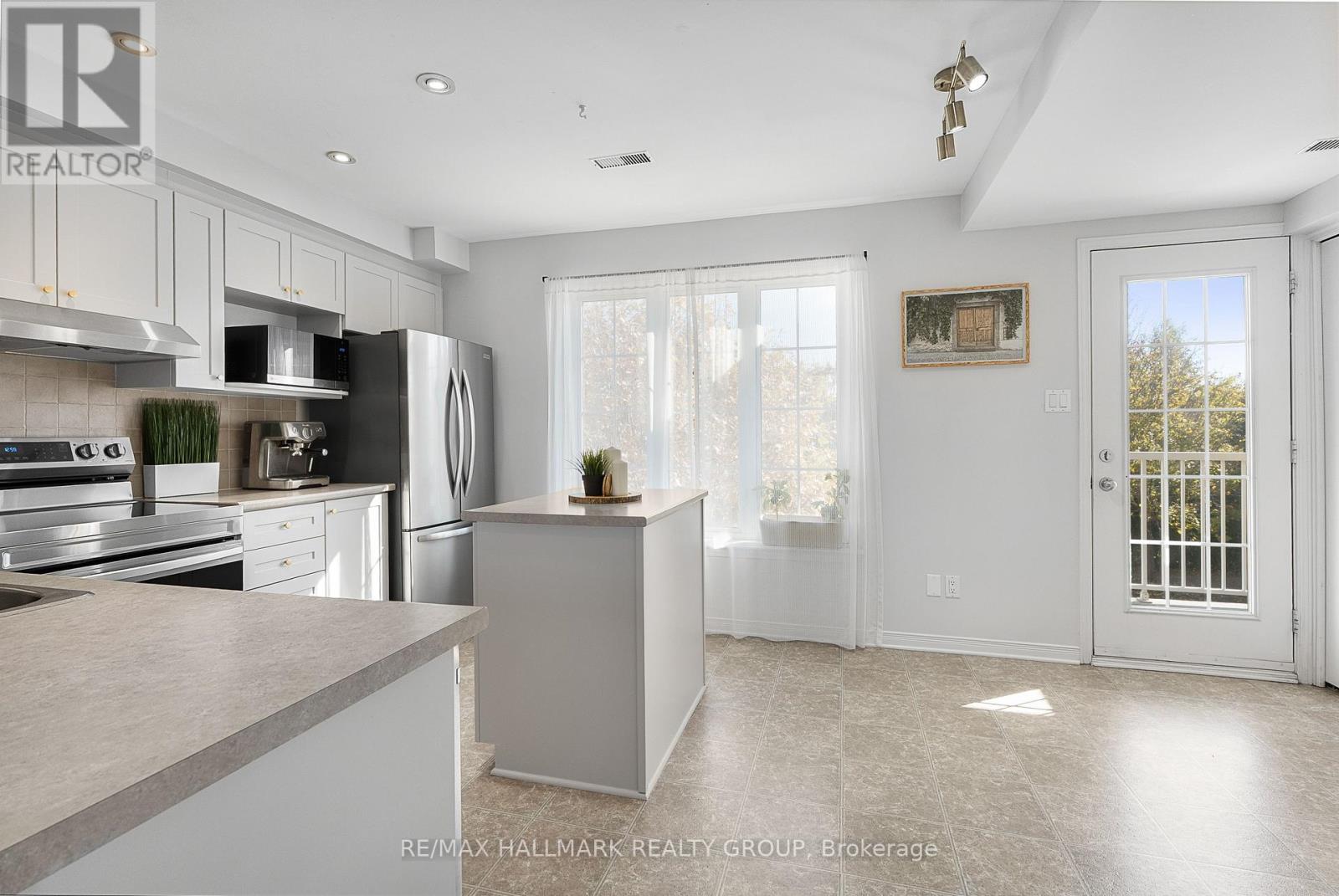 146 - 70 Edenvale Drive, Ottawa, Ontario  K2K 3N6 - Photo 13 - X12494560