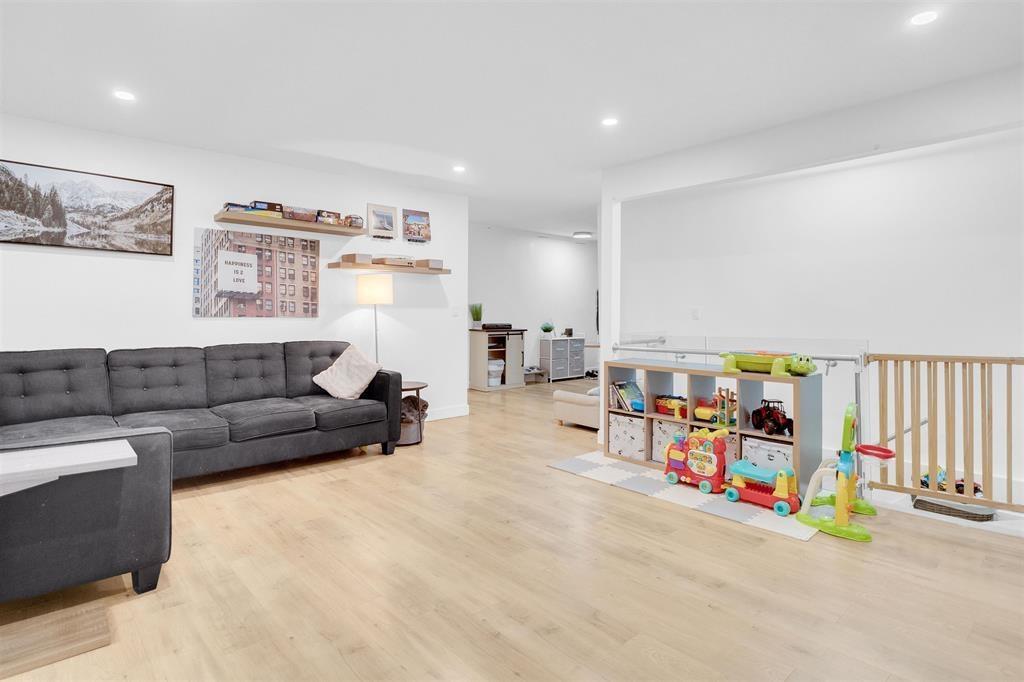 2042 Bowler Drive, Surrey, British Columbia  V4A 6S6 - Photo 4 - R3063211