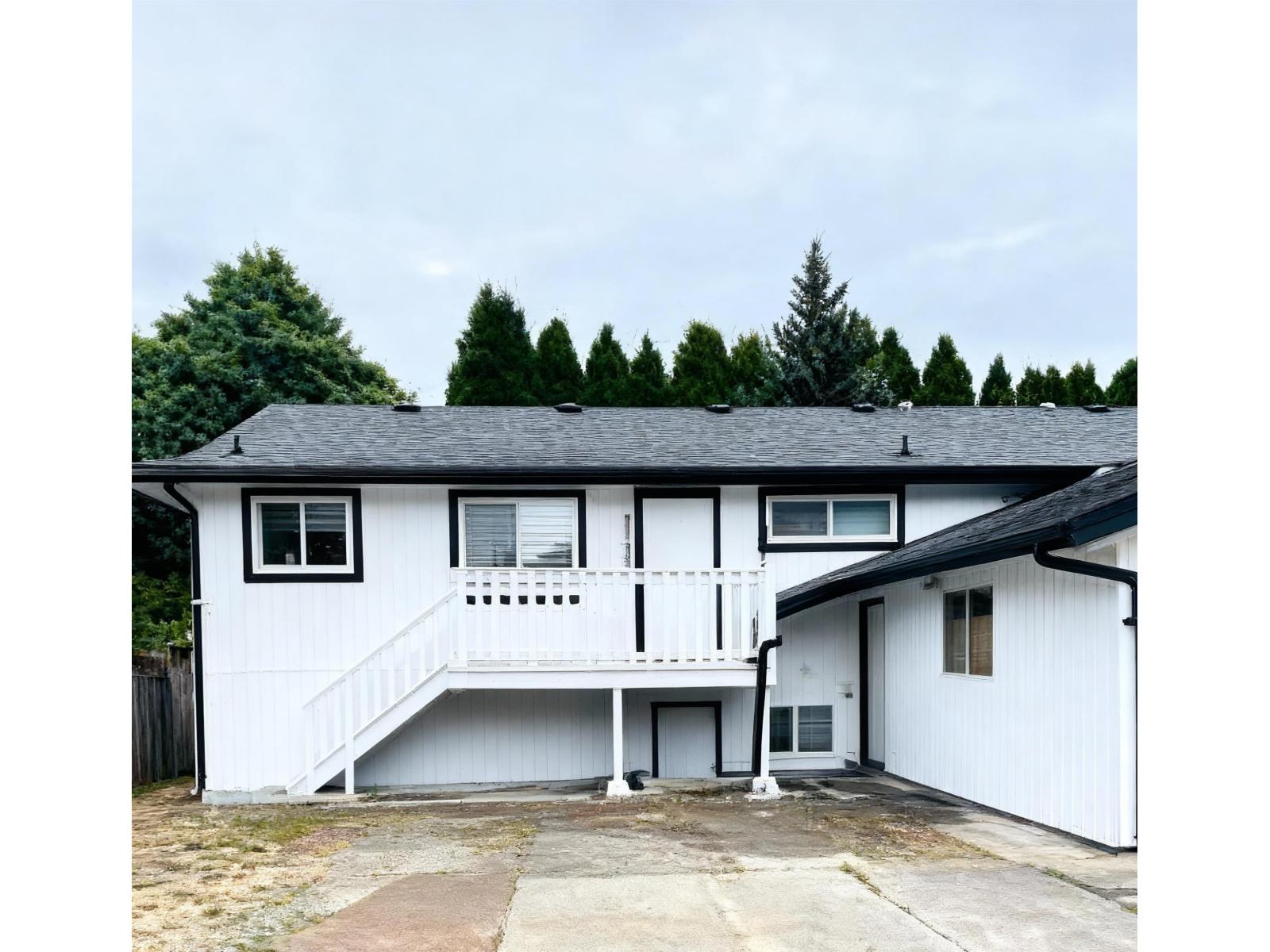 2042 Bowler Drive, Surrey, British Columbia  V4A 6S6 - Photo 2 - R3063211