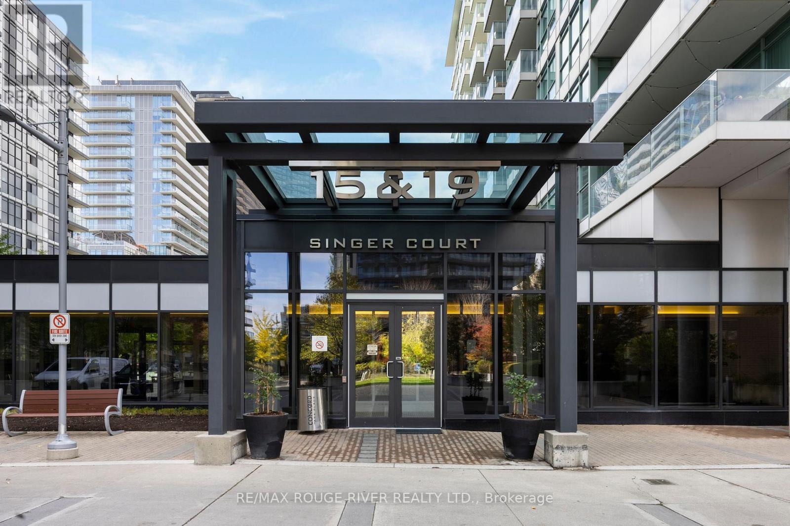 305 - 15 Singer Court, Toronto, Ontario  M2K 0B1 - Photo 3 - C12499424