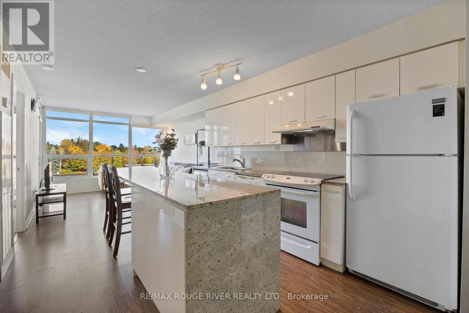 305 - 15 Singer Court, Toronto, Ontario  M2K 0B1 - Photo 7 - C12499424