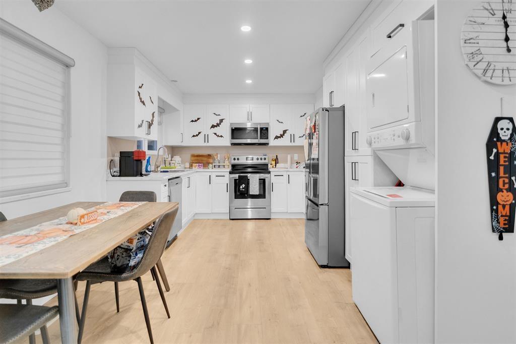 2042 Bowler Drive, Surrey, British Columbia  V4A 6S6 - Photo 5 - R3063211