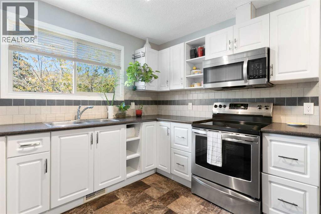 2, 524 First Street E, Cochrane, Alberta  T4C 1C6 - Photo 17 - A2258955