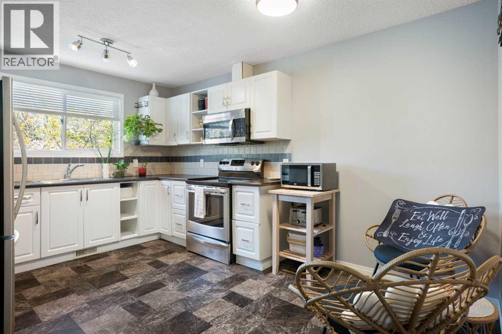 2, 524 First Street E, Cochrane, Alberta  T4C 1C6 - Photo 13 - A2258955