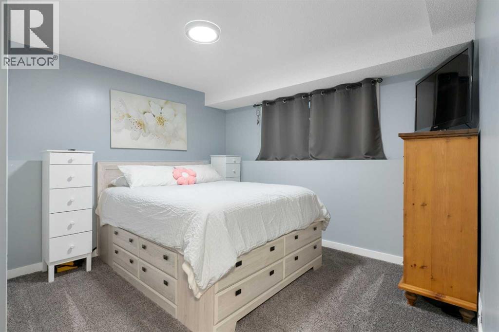 2, 524 First Street E, Cochrane, Alberta  T4C 1C6 - Photo 4 - A2258955