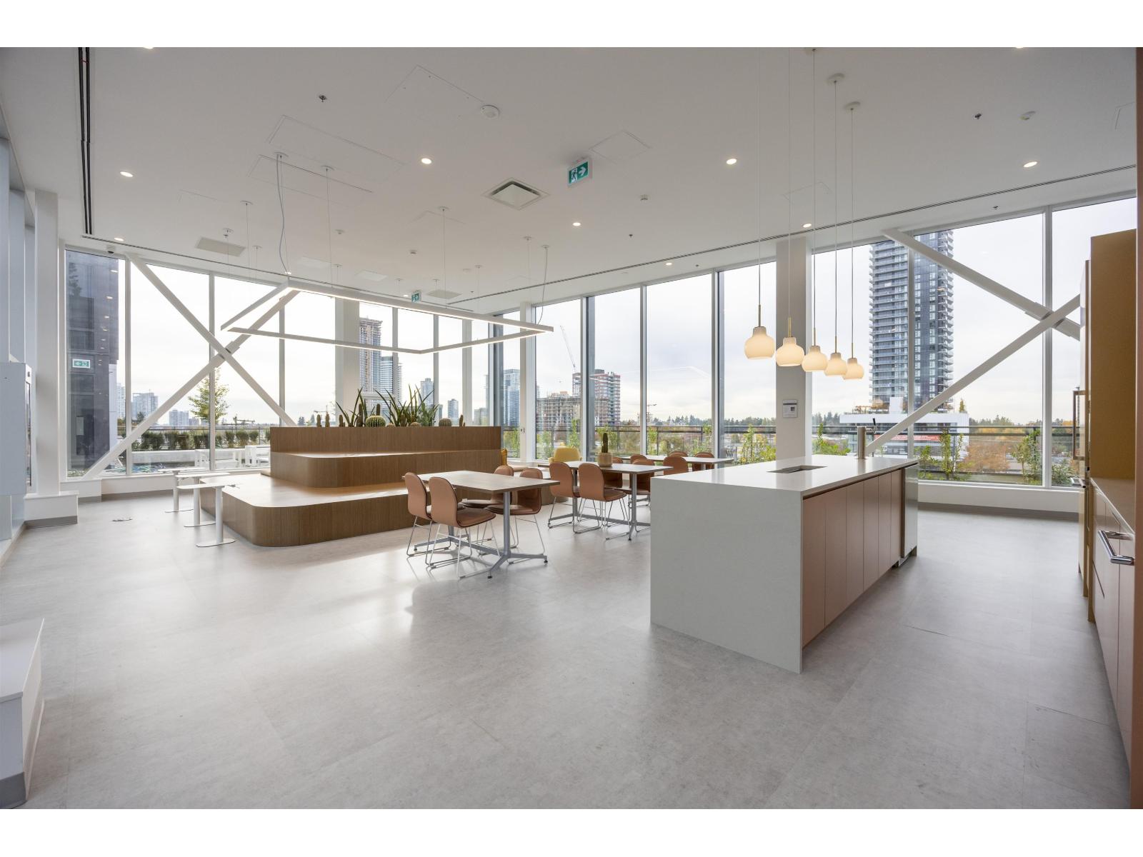 2302 13675 107a Avenue, Surrey, British Columbia V3T 0X2 - Photo 36 - R3063021