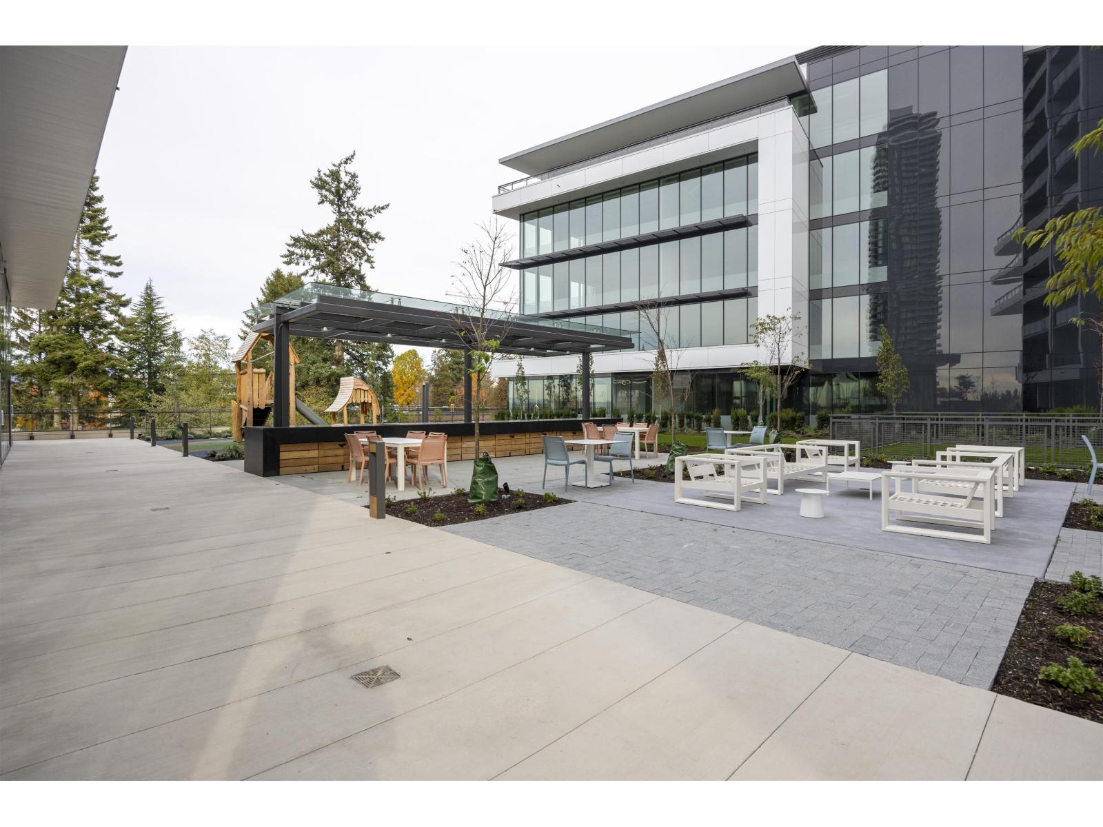 2302 13675 107a Avenue, Surrey, British Columbia V3T 0X2 - Photo 30 - R3063021