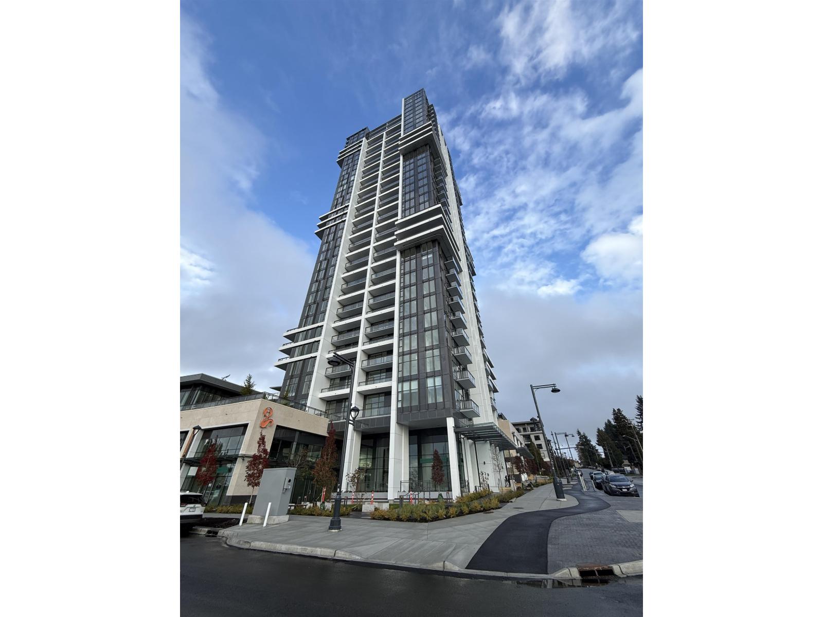 2302 13675 107a Avenue, Surrey, British Columbia V3T 0X2 - Photo 2 - R3063021