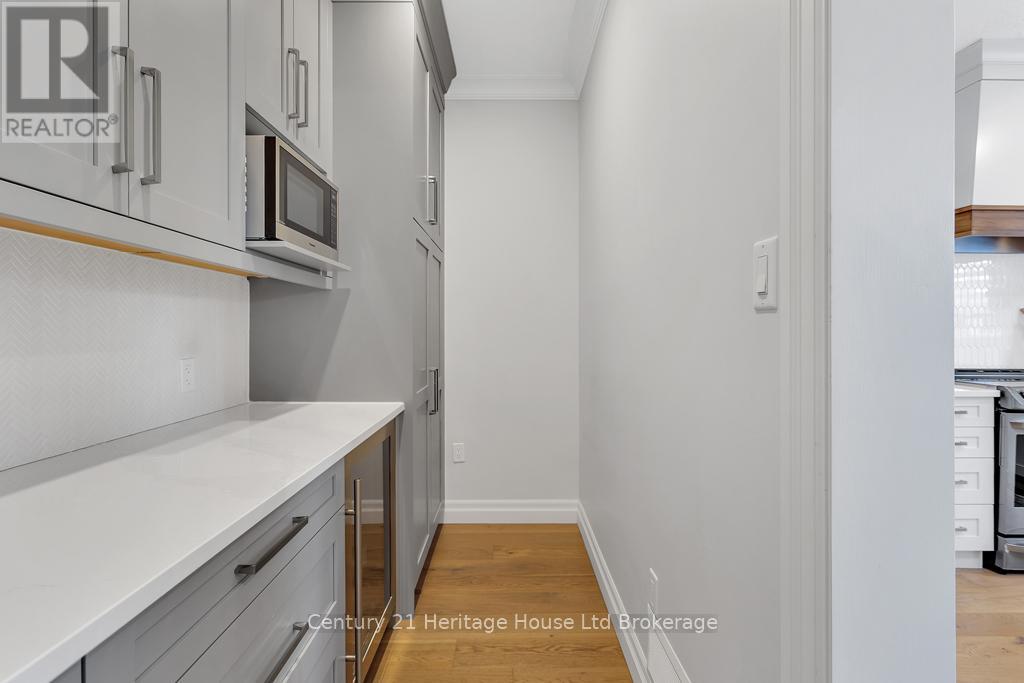 12 Oliver Crescent, Zorra (Thamesford), Ontario  N0M 2M0 - Photo 10 - X12499476