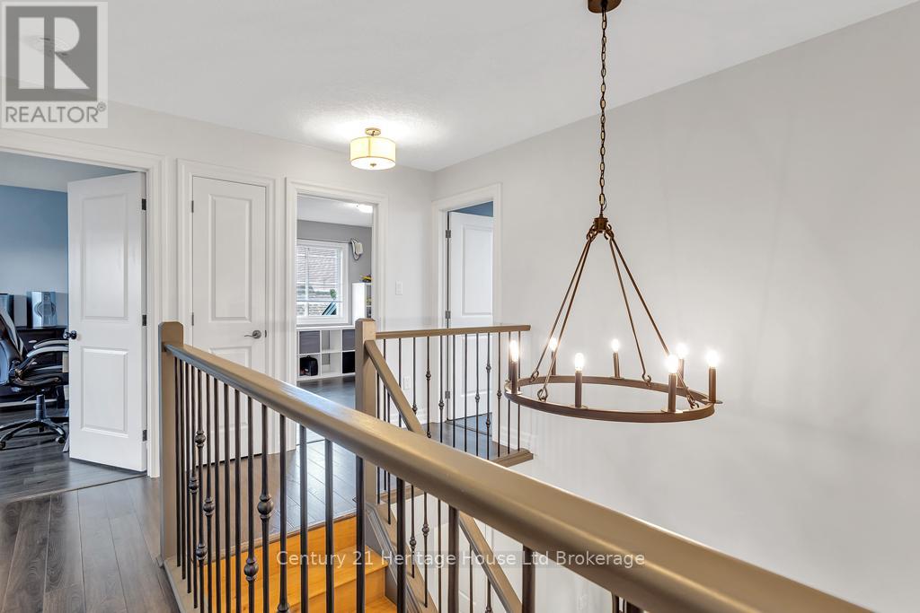 12 Oliver Crescent, Zorra (Thamesford), Ontario  N0M 2M0 - Photo 18 - X12499476