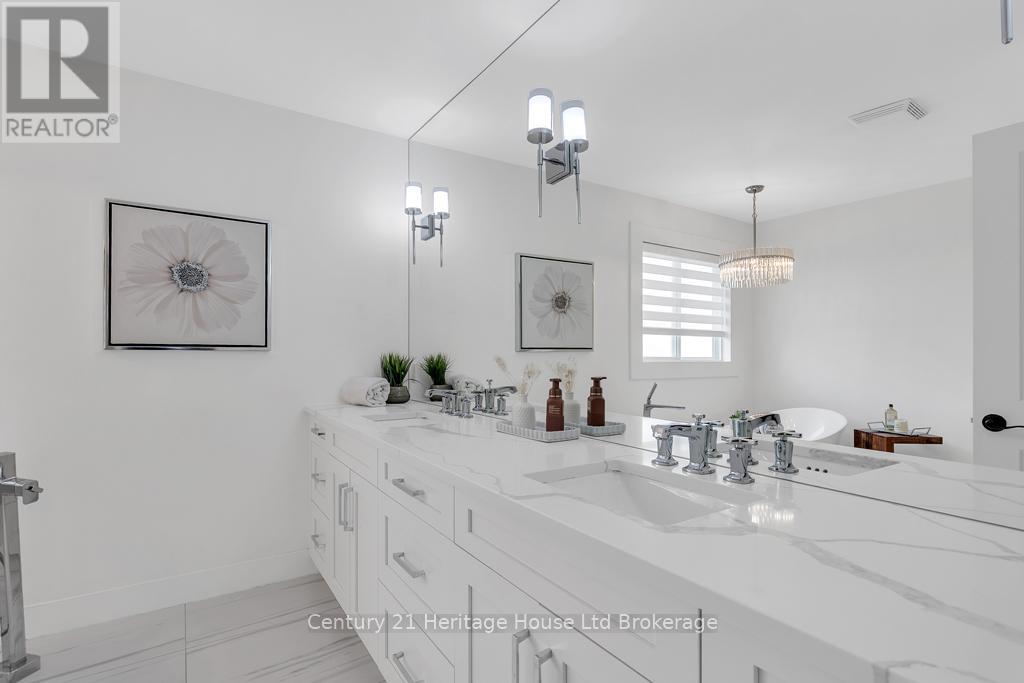 12 Oliver Crescent, Zorra (Thamesford), Ontario  N0M 2M0 - Photo 23 - X12499476