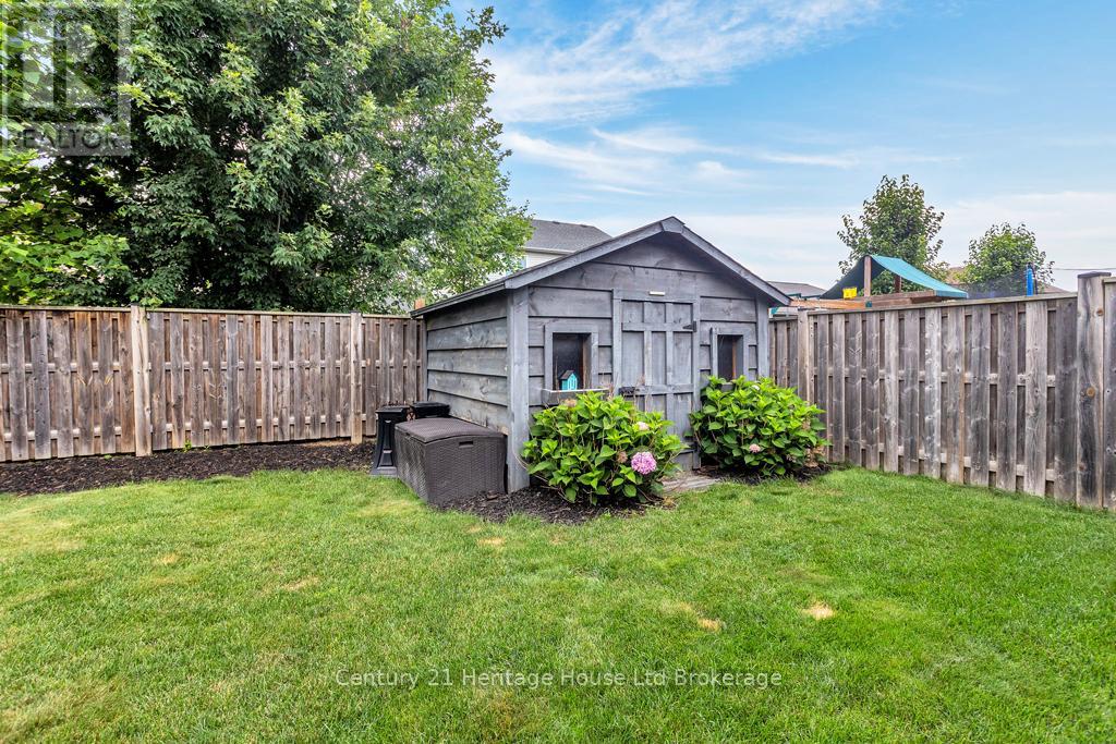 12 Oliver Crescent, Zorra (Thamesford), Ontario  N0M 2M0 - Photo 44 - X12499476