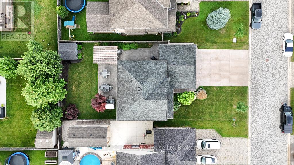 12 Oliver Crescent, Zorra (Thamesford), Ontario  N0M 2M0 - Photo 49 - X12499476