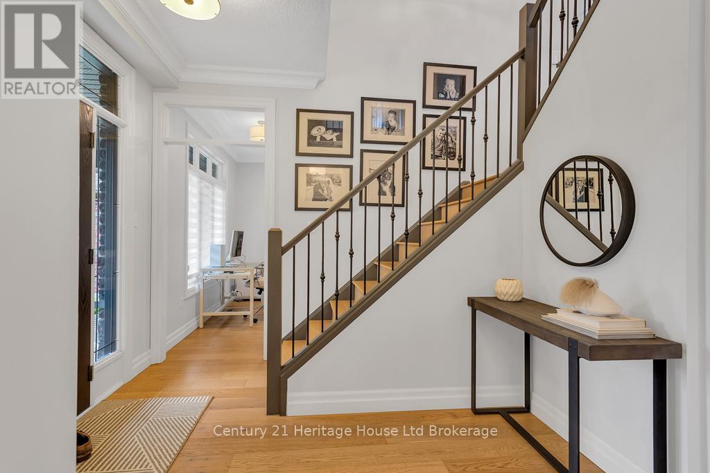 12 Oliver Crescent, Zorra (Thamesford), Ontario  N0M 2M0 - Photo 5 - X12499476