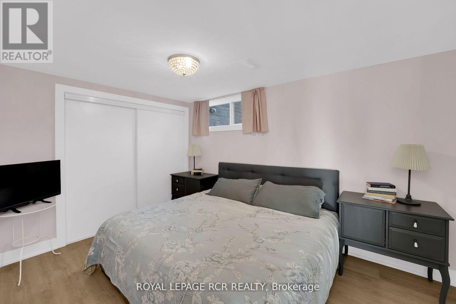 8 Cook Drive, King, Ontario  L7B 0E5 - Photo 11 - N12499386