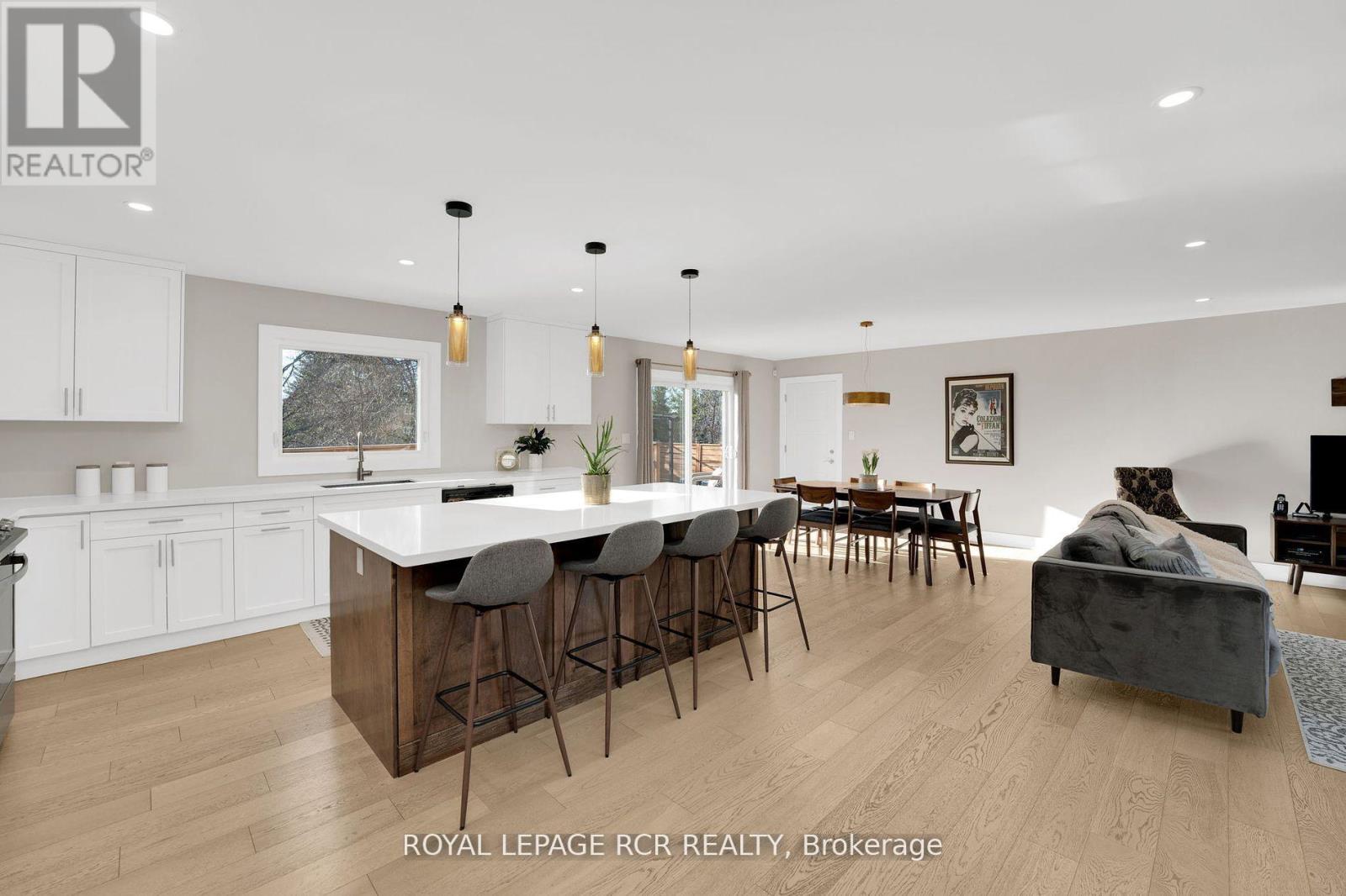 8 Cook Drive, King, Ontario  L7B 0E5 - Photo 12 - N12499386