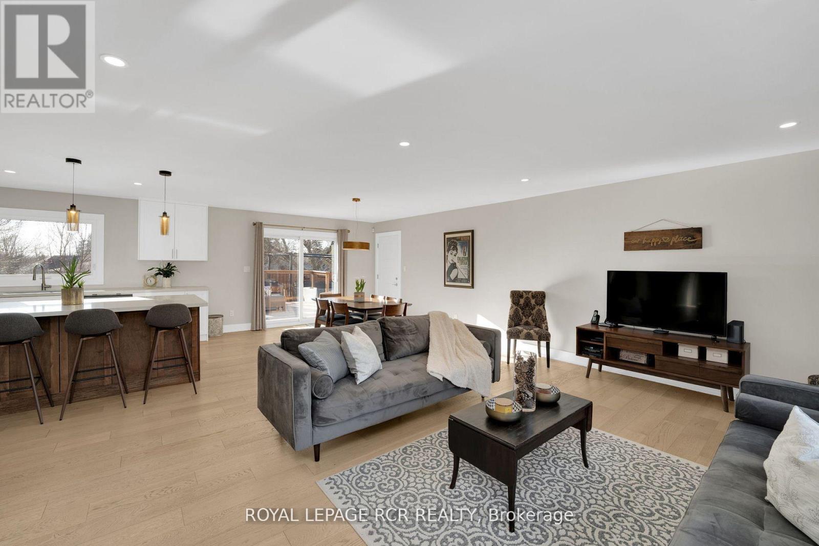 8 Cook Drive, King, Ontario  L7B 0E5 - Photo 19 - N12499386