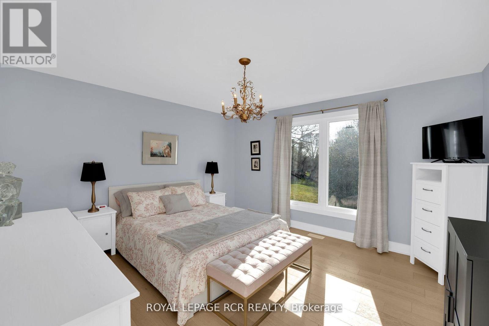 8 Cook Drive, King, Ontario  L7B 0E5 - Photo 22 - N12499386