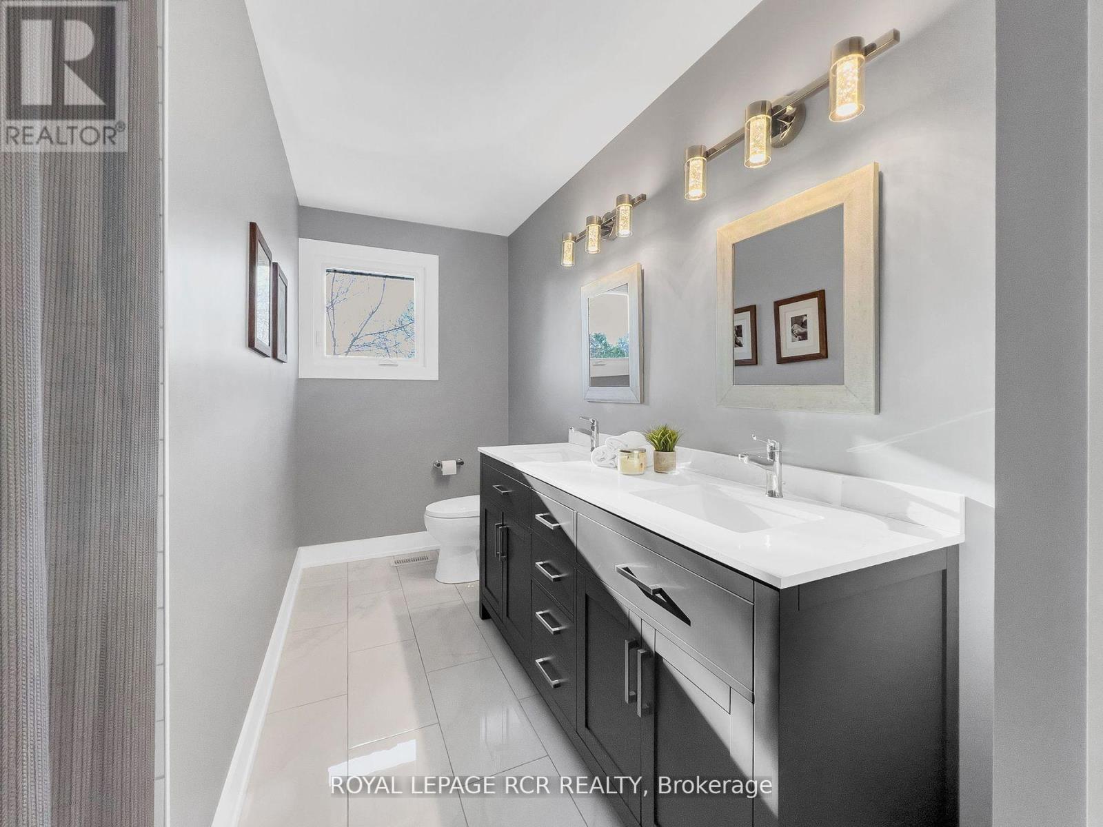 8 Cook Drive, King, Ontario  L7B 0E5 - Photo 27 - N12499386