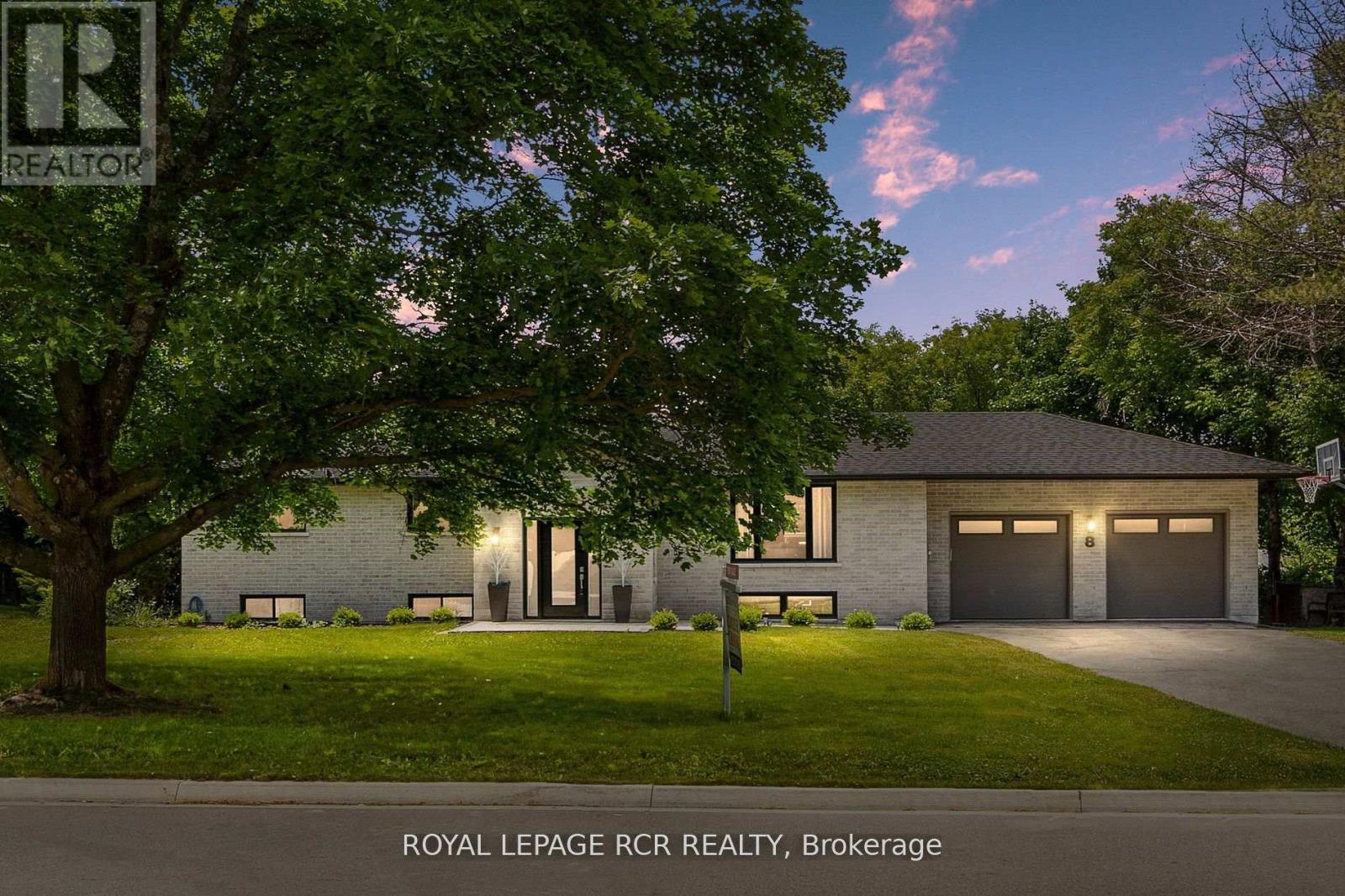 8 Cook Drive, King, Ontario  L7B 0E5 - Photo 3 - N12499386