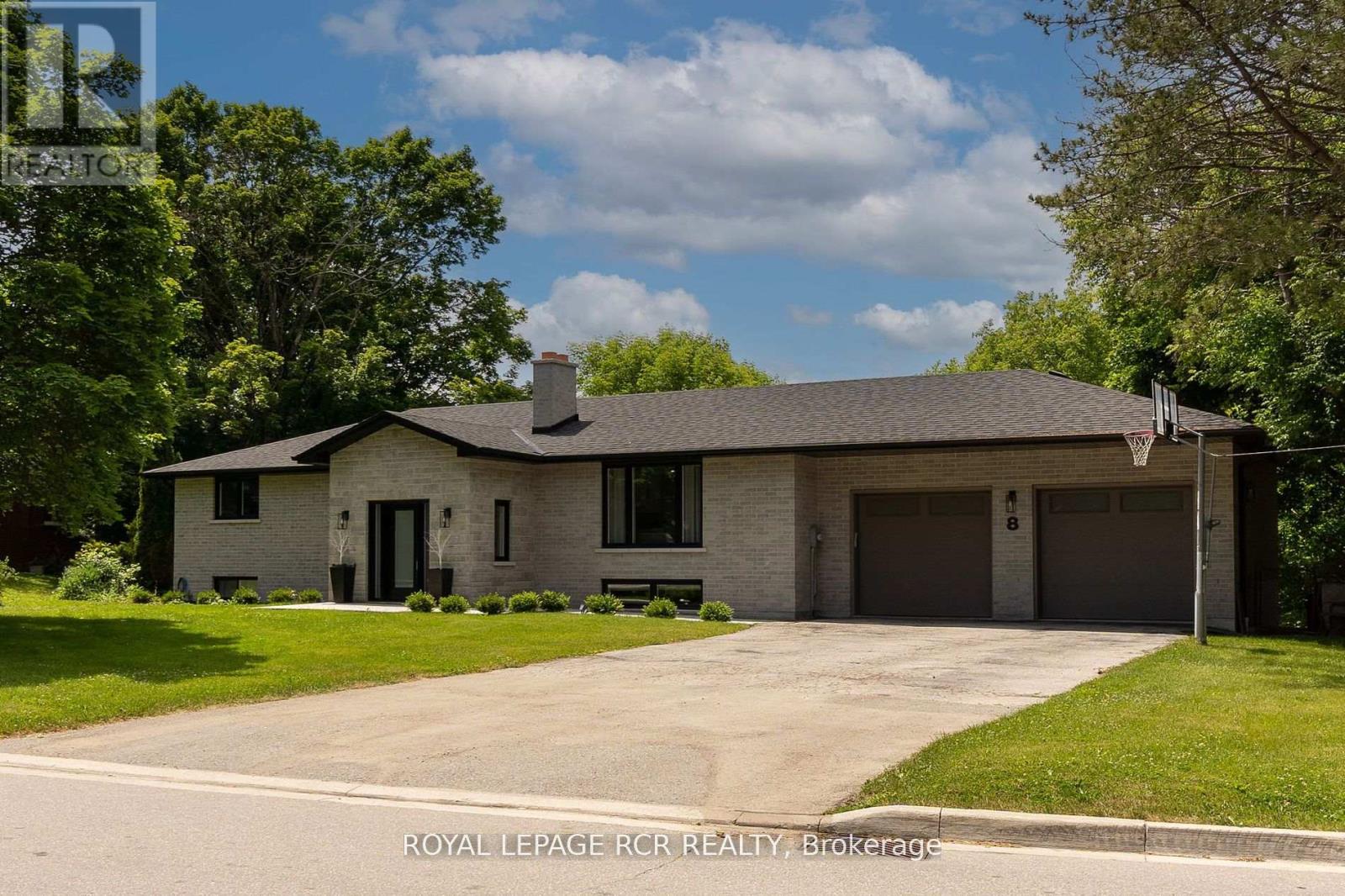 8 Cook Drive, King, Ontario  L7B 0E5 - Photo 4 - N12499386