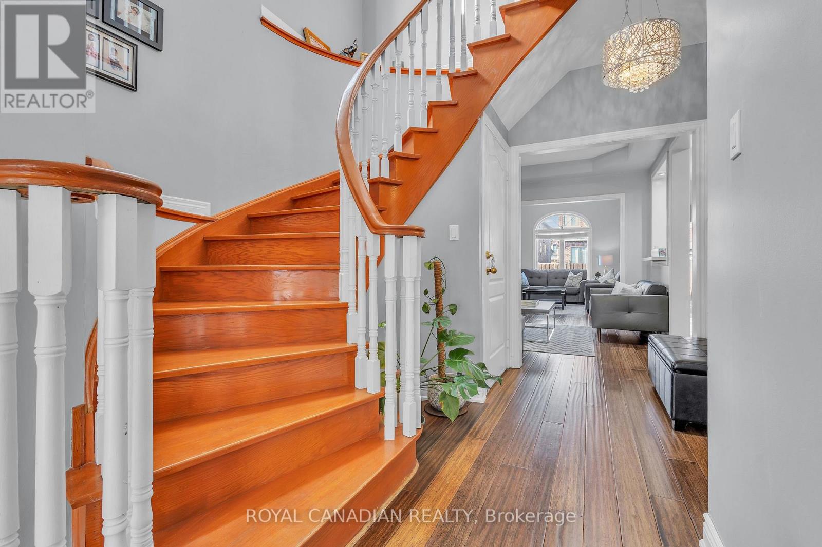 6 Mediterra Drive, Vaughan, Ontario  L4H 3B6 - Photo 15 - N12499432