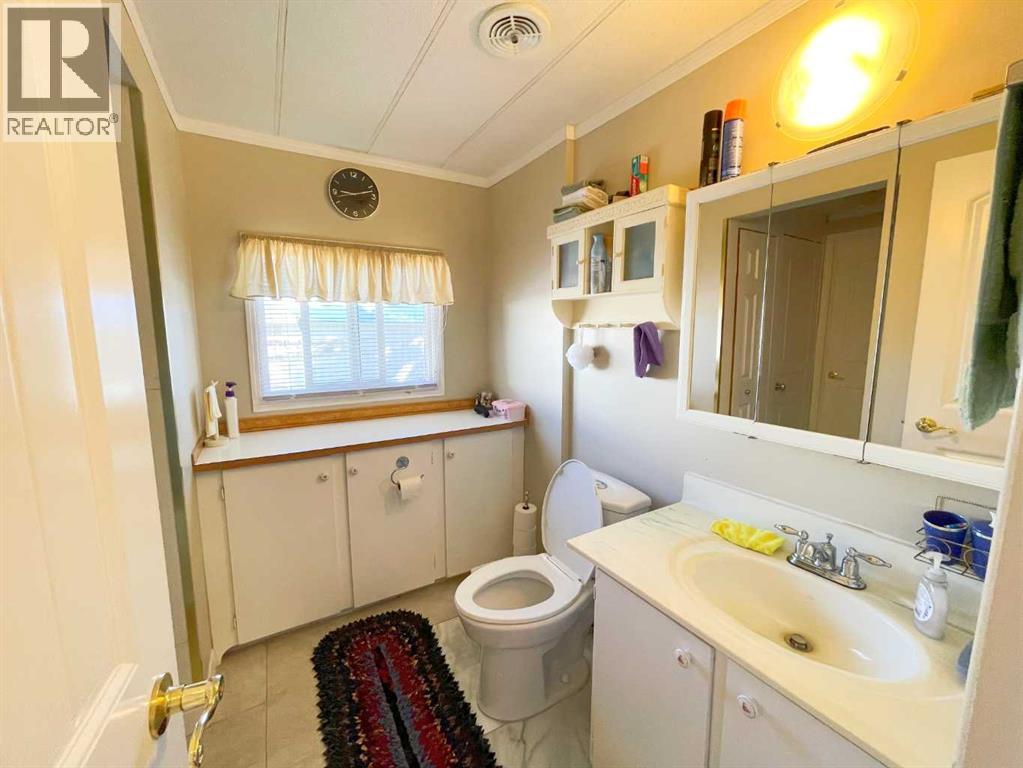 331 Armstrong Street, Carmangay, Alberta  T0L 0N0 - Photo 13 - A2268129